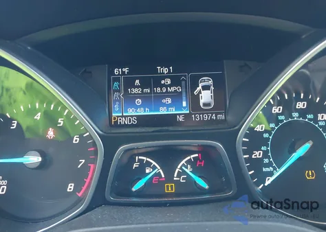 2014 Ford Escape Titanium z USA, uszkodzony, nr VIN 1FMCU0J93EUA37148